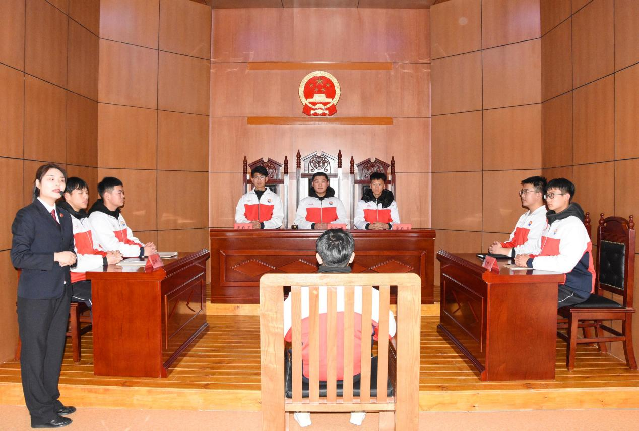 法治安天下，品德润人心--丰南职教中心开展“崇法尚德，争做新时代中职生”主题教育活动